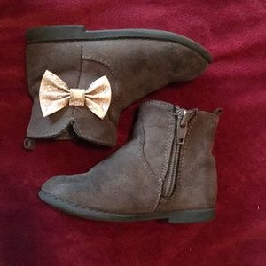 little booties for baby’s